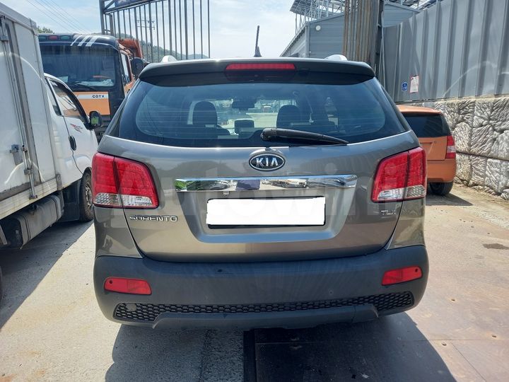 Kia Sorento 2010 — 4