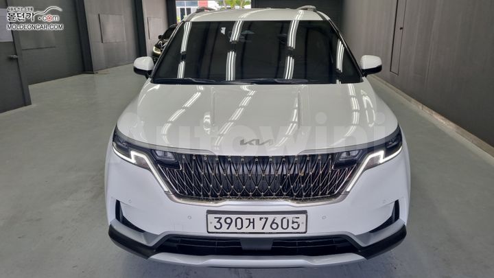 Kia Carnival 2022 KNANB81BBPS249958 — 3