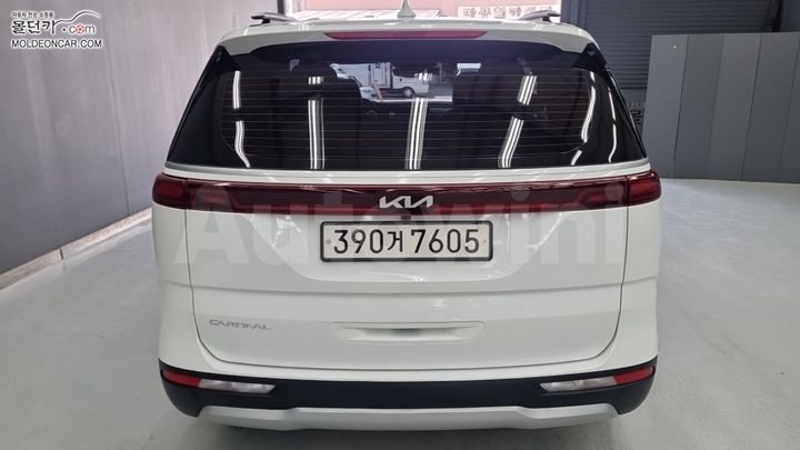 Kia Carnival 2022 KNANB81BBPS249958 — 4