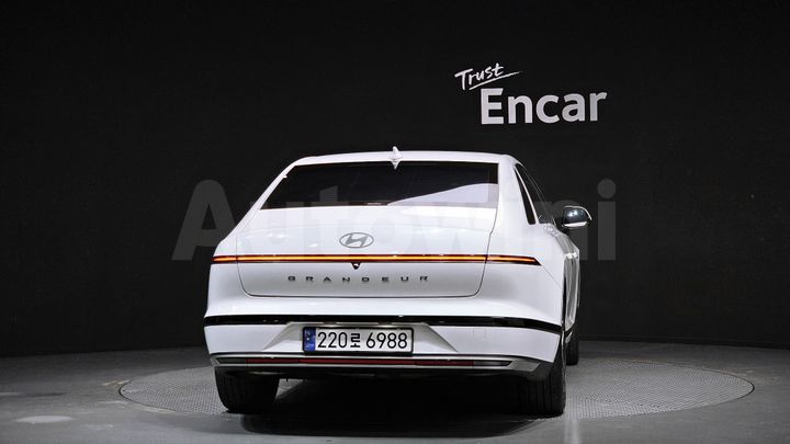 Hyundai Grandeur 2023 — 4