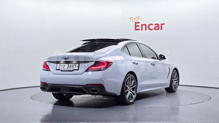 Genesis G70 2018 — 2