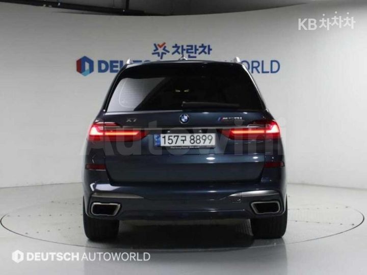 BMW X7 2021 WBACX6101M9G48992 — 4