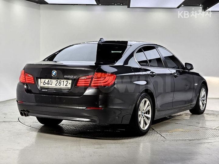 BMW 5 Series 2011 WBAFW1106BC663407 — 4