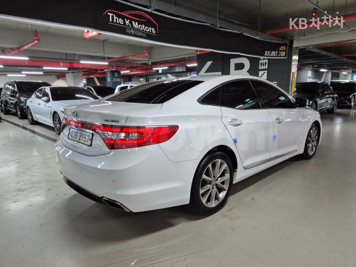Hyundai Grandeur 2015 — 3