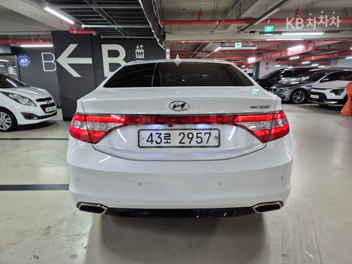 Hyundai Grandeur 2015 — 4