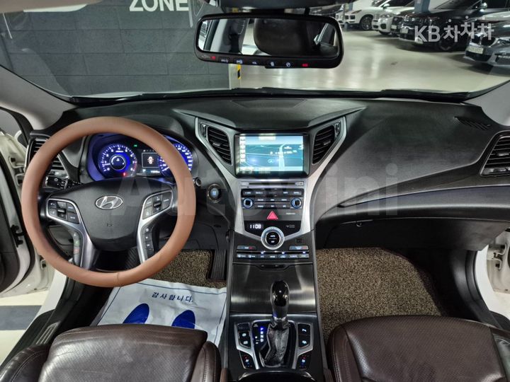 Hyundai Grandeur 2015 — 5