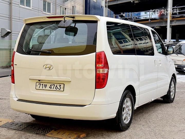 Hyundai Starex 2015 — 4
