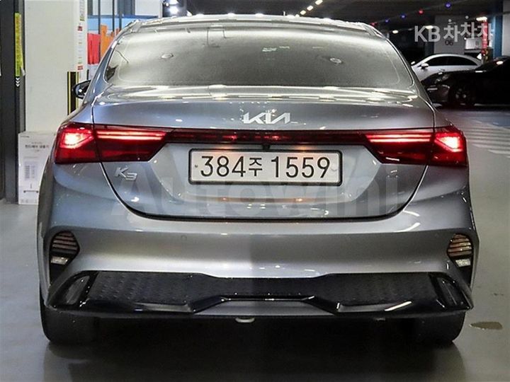 Kia K3 2022 — 5