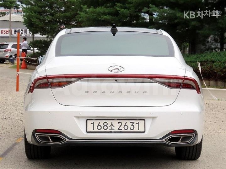 Hyundai Grandeur 2022 — 4