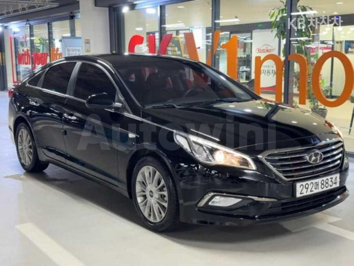 Hyundai Sonata 2017 KMHE241CBHA333844 — 2