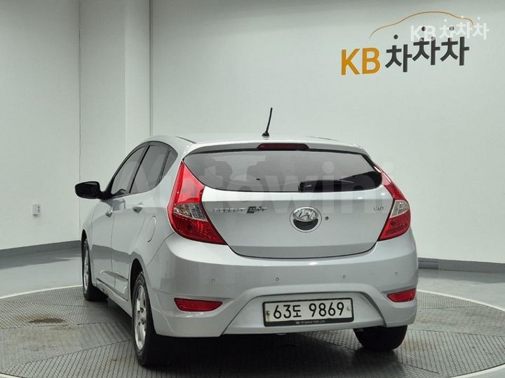 Hyundai Accent 2012 KMHCT51UBCU067545 — 2
