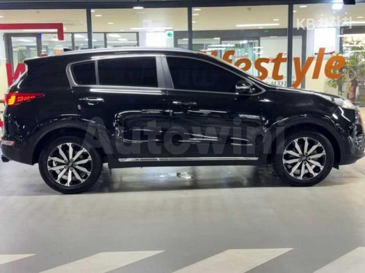 Kia Sportage 2017 KNAP6815GHK280617 — 3