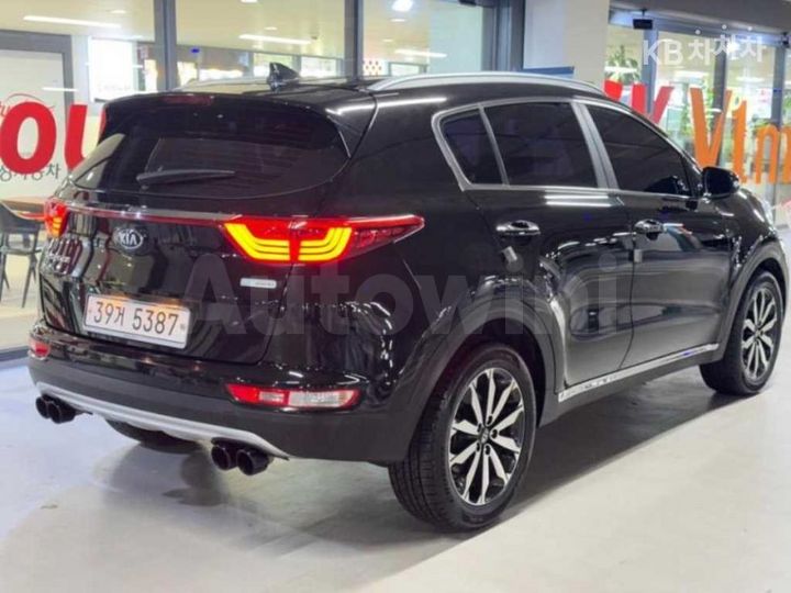 Kia Sportage 2017 KNAP6815GHK280617 — 4