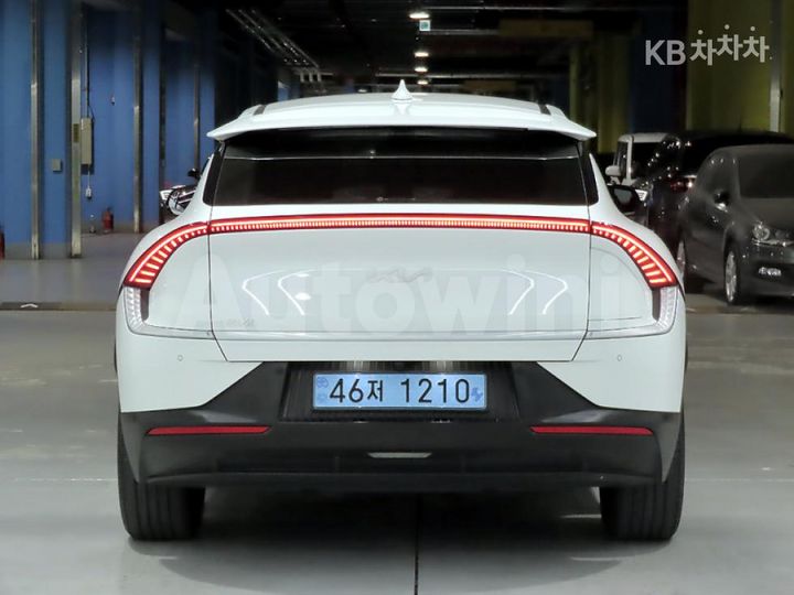 Kia EV6 2022 KNAC281AFNA022068 — 3