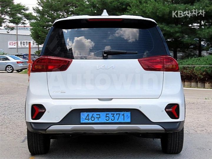 Kia Niro 2023 — 4