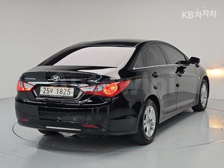 Hyundai Sonata 2011 — 4