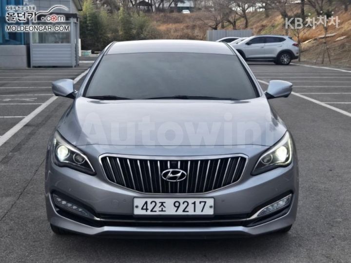 Hyundai Aslan