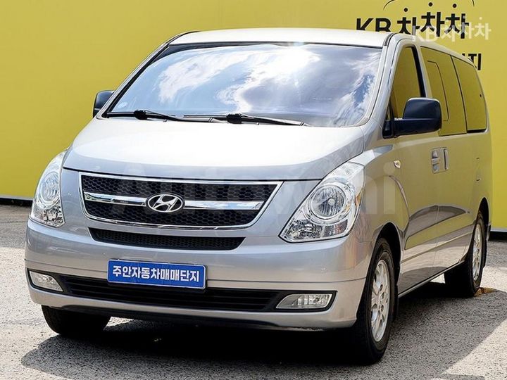Hyundai Starex 2015 KMJWA37KBFU710965 — 2