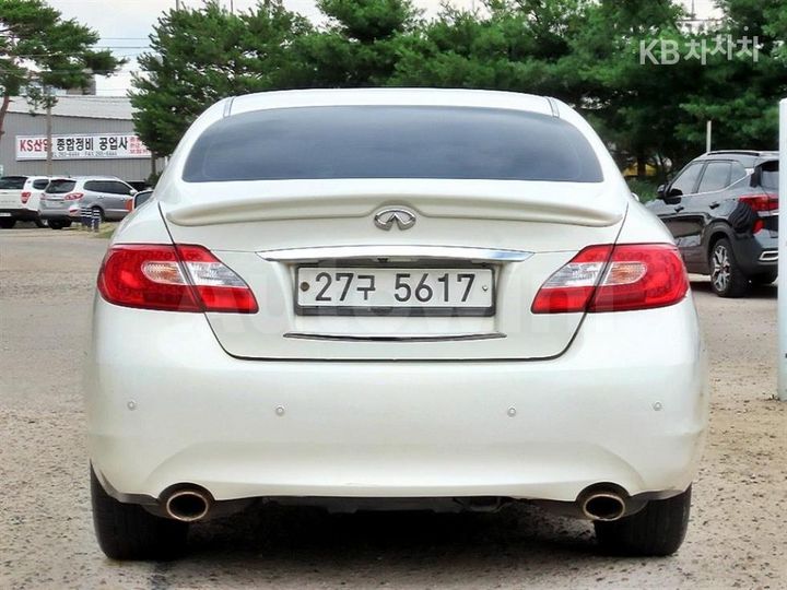 Infiniti M 2013 JNKDY11E2DM560108 — 4