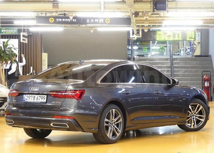 Audi A6 2022 WAUZZZF25NN054170 — 3