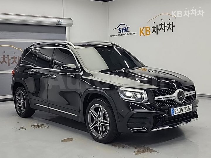 Mercedes Benz GLB Class 2023 — 4
