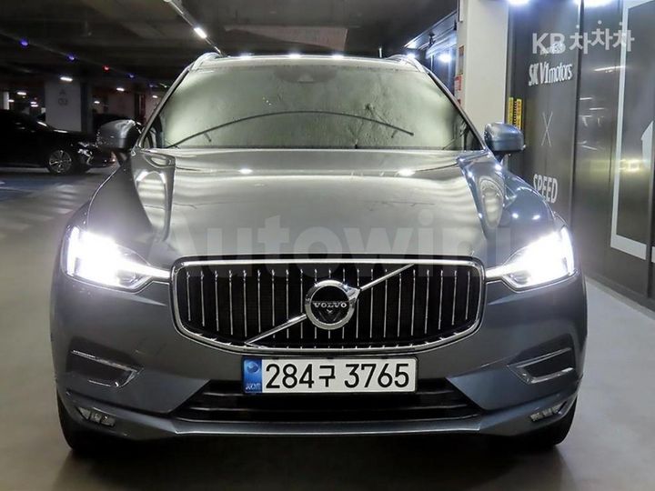Volvo XC60 2021 — 2