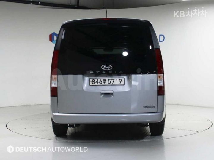 Hyundai Staria 2022 — 4