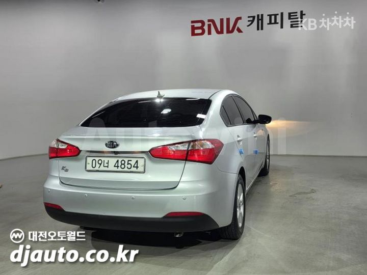 Kia K3 2015 — 3