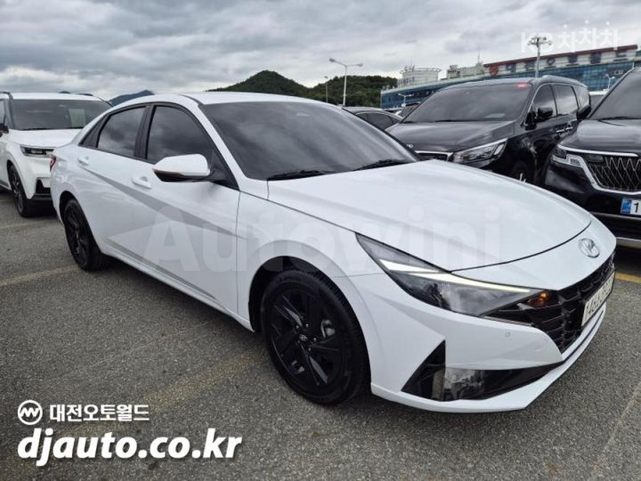 Hyundai Avante 2023 — 3