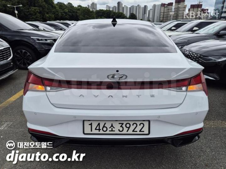 Hyundai Avante 2023 — 5