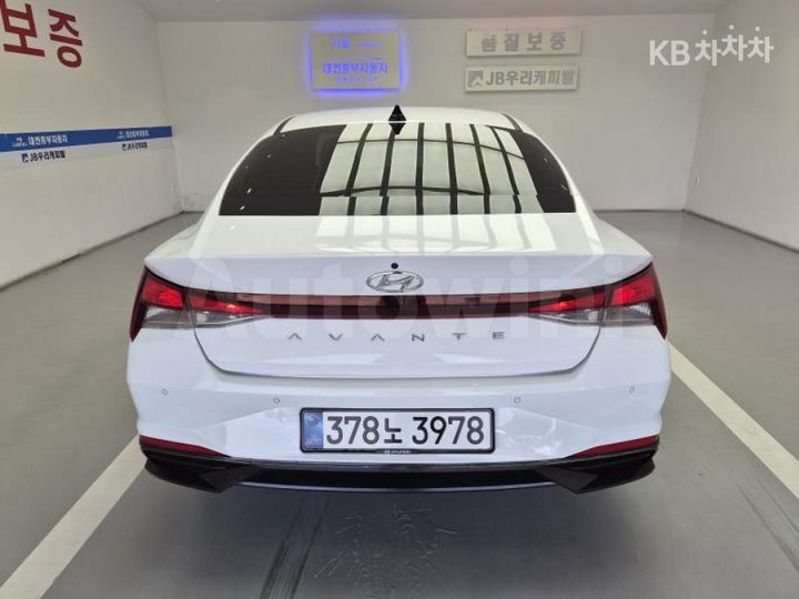 Hyundai Avante 2023 KMHLL41EEPU352524 — 4