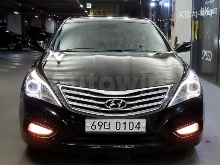 Hyundai Grandeur 2012 — 2
