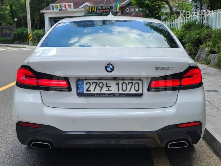 BMW 5 Series 2022 — 4