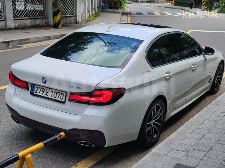 BMW 5 Series 2022 — 5