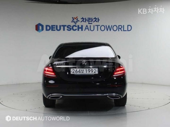 Mercedes-Benz E Class 2019 — 4