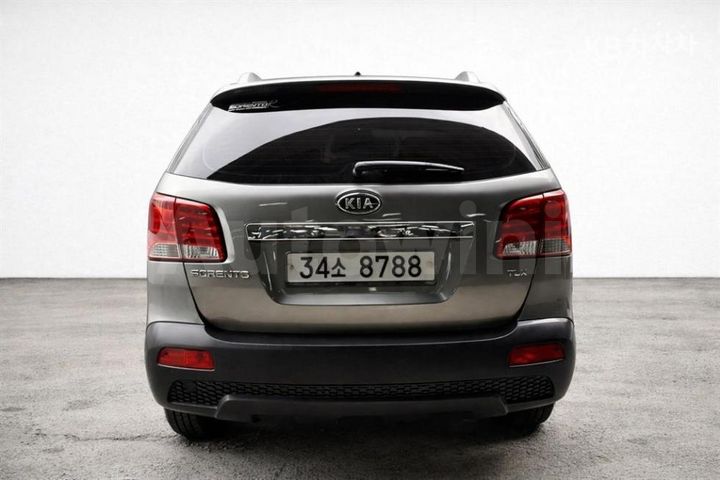 Kia Sorento 2011 KNAKU815BBA188474 — 3