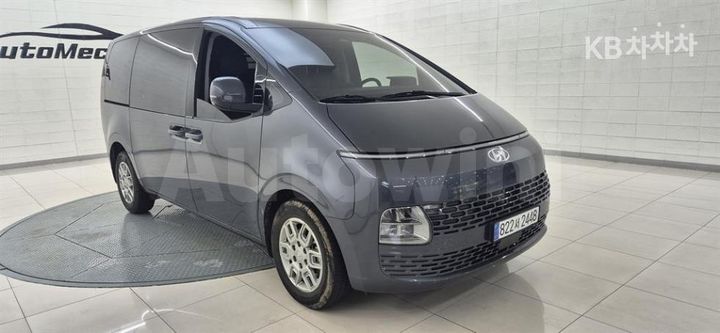 Hyundai Staria 2024 KMFYDX71BRC150946 — 3