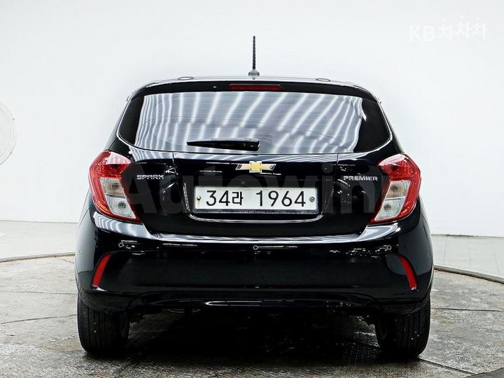 Chevrolet Spark 2019 KLYDC487DKC776075 — 3