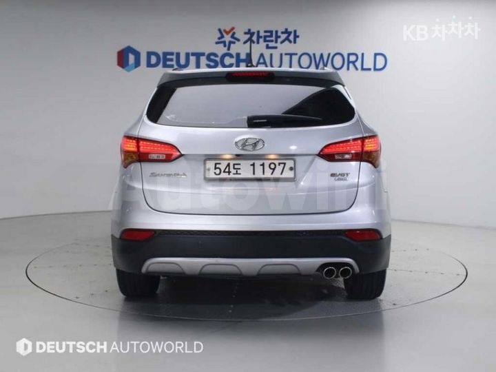 Hyundai SantaFe 2014 — 4