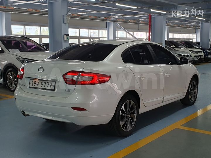 Renault SM3 2015 — 5