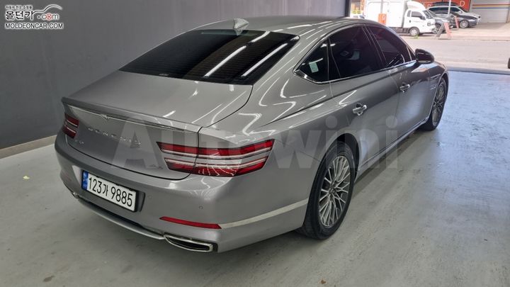 Genesis G80 2021 KMTGB41CDNU114798 — 2