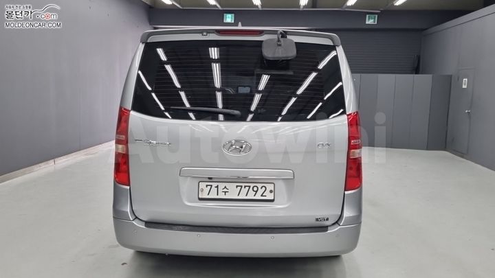 Hyundai Starex 2012 — 4