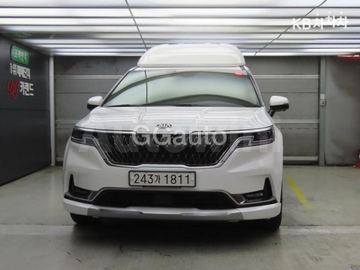 Kia Carnival 2021 KNANE81BBMS062263 — 2