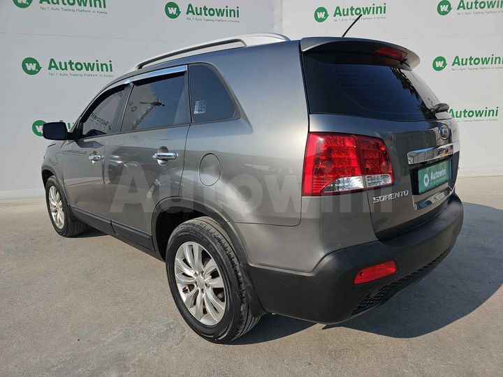Kia Sorento 2011 — 3