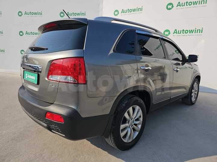 Kia Sorento 2011 — 5