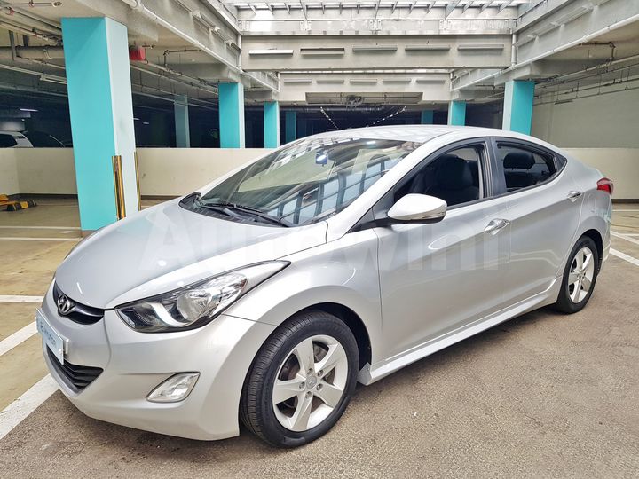 Hyundai Avante 2012 — 2
