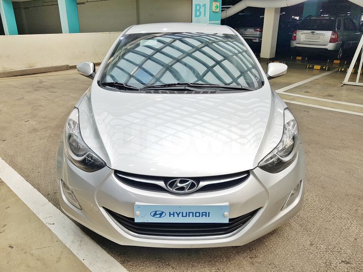 Hyundai Avante 2012 — 3