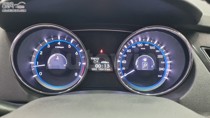 Hyundai Sonata 2011 — 5