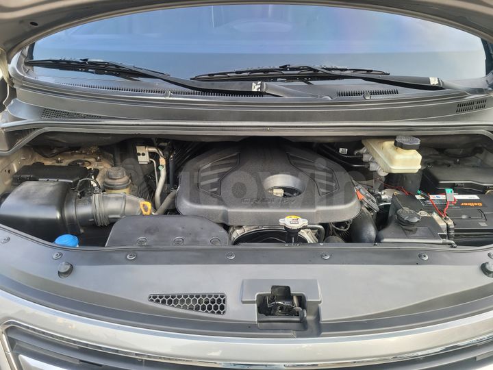Hyundai Starex 2018 — 5