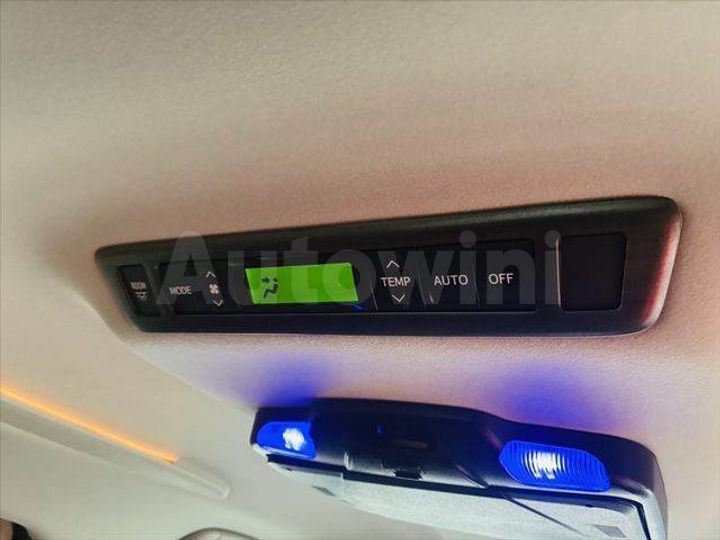 Toyota Vellfire 2013 — 5